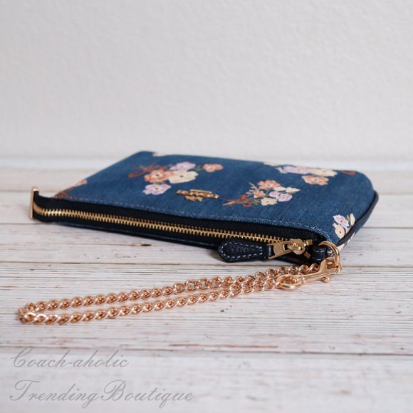 NWT Coach Large Wristlet with Floral Print - Picture 6 of 8